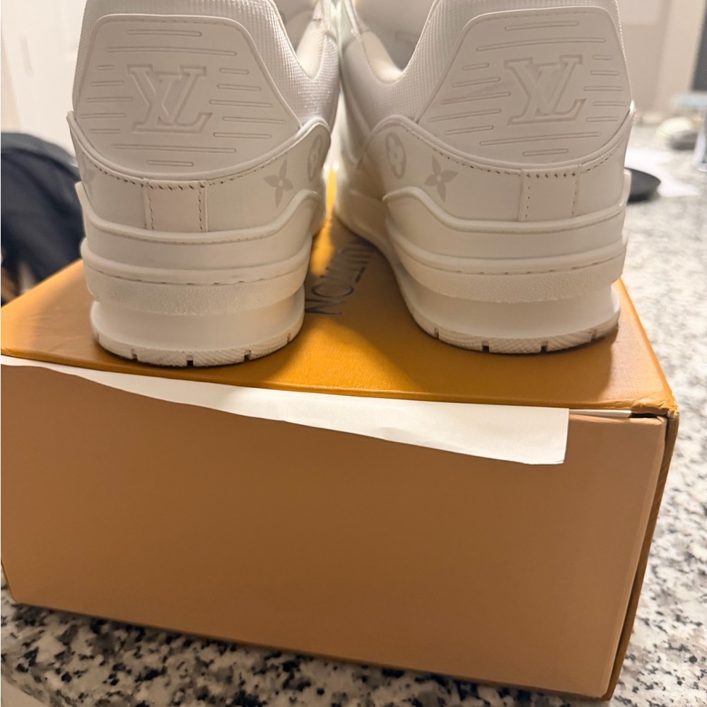 Louis Vuitton Monogram White Sneakers - Picture 4 of 6